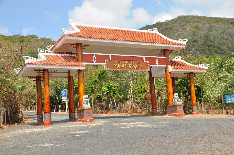 nui-minh-dam-2